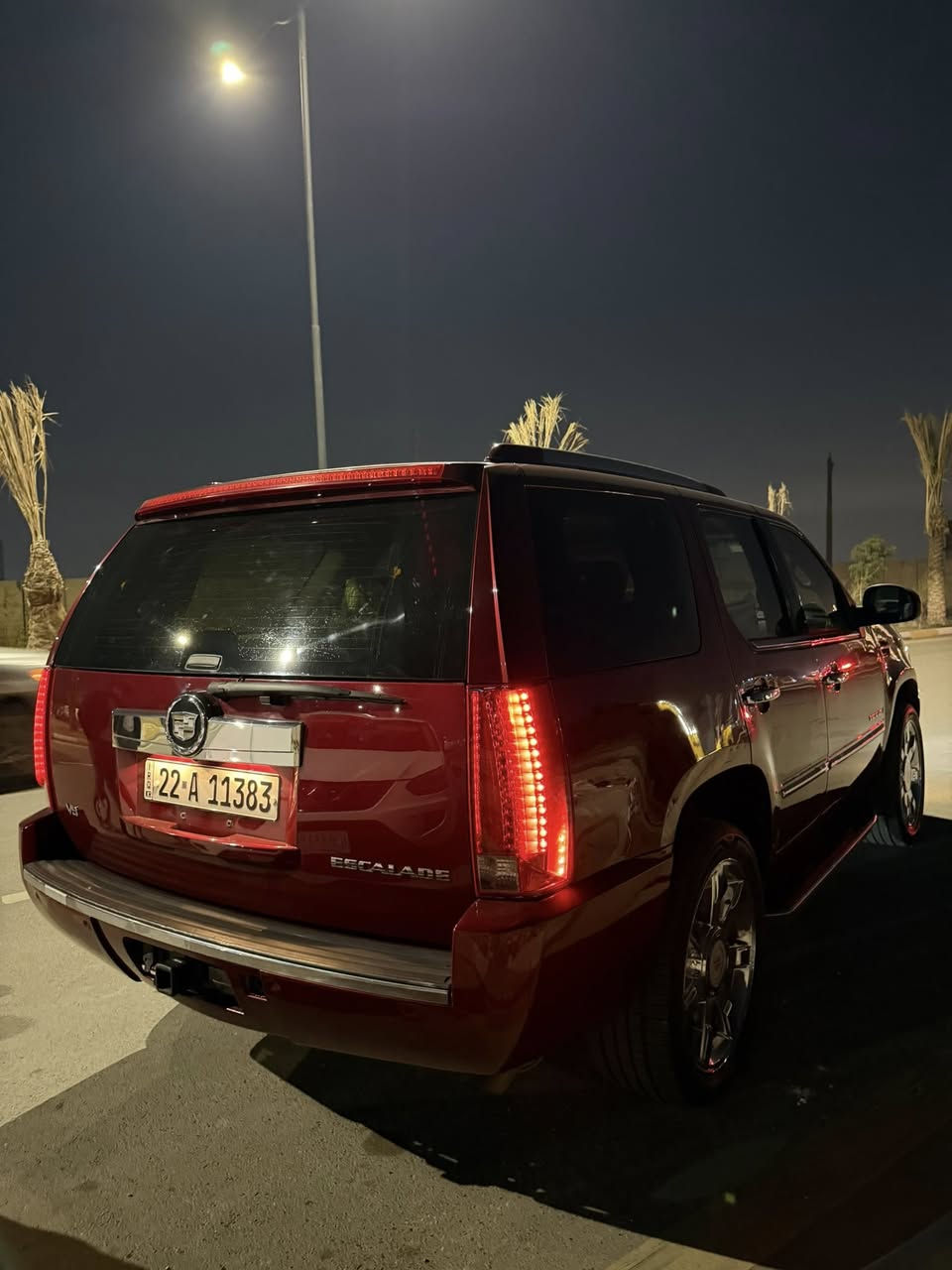 السلام عليكم كاديلاك اسكاليد
رقم اربيل الدولي هزه جديدة وسنويه باسمي جديدة لل 2031
سيارة ماشية 100 ml فول مواصفات VIP عده الفتحه 
مري شفط كشن منفصل وجلد وتدفئ وجنطة شفط كهرباء 
لايت زينون بلادي صدر امامي خلفي جديد 100/100 
عليها إدامة كاملة ومابيها اي نقص 
سيارة بيها صبغ قطعين فقط عنواني بغداد الكرادة 
***********
