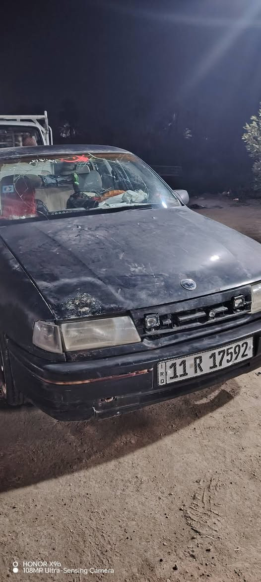 السلام عليكم فكتره للبيع موديل 91كير ومحرك واكسن كفاله المحرك 1600 سياره بلاديه مابيه قطره صبغ رقم بغداد نكليزي بسمي سنويه جديده دوشمه نضيفه السياره تخم تاير مكاني بابل مشروع المسيب السعر ب 30وبيه مجاب الشراي يتصل على رقمي وبيه خير ويدلل ***********
