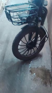 دراجة كهربائية • نضيف جداً • سعر خاص