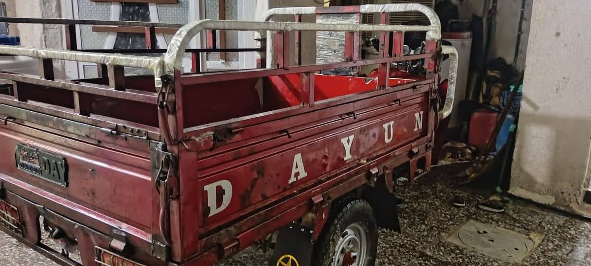 السلام عليكم ستوته دايوان موديل 2018 أوراق اصولي كشره تخبل مكينه ناعمه تواير انضاف  شواصي تخبل مال شغل السعر مليون وبيها مجال حك الجيه العنوان بغداد السياحي مقابل حسينيه المعامل متواجد واتساب وهاذه رقمي ***********
