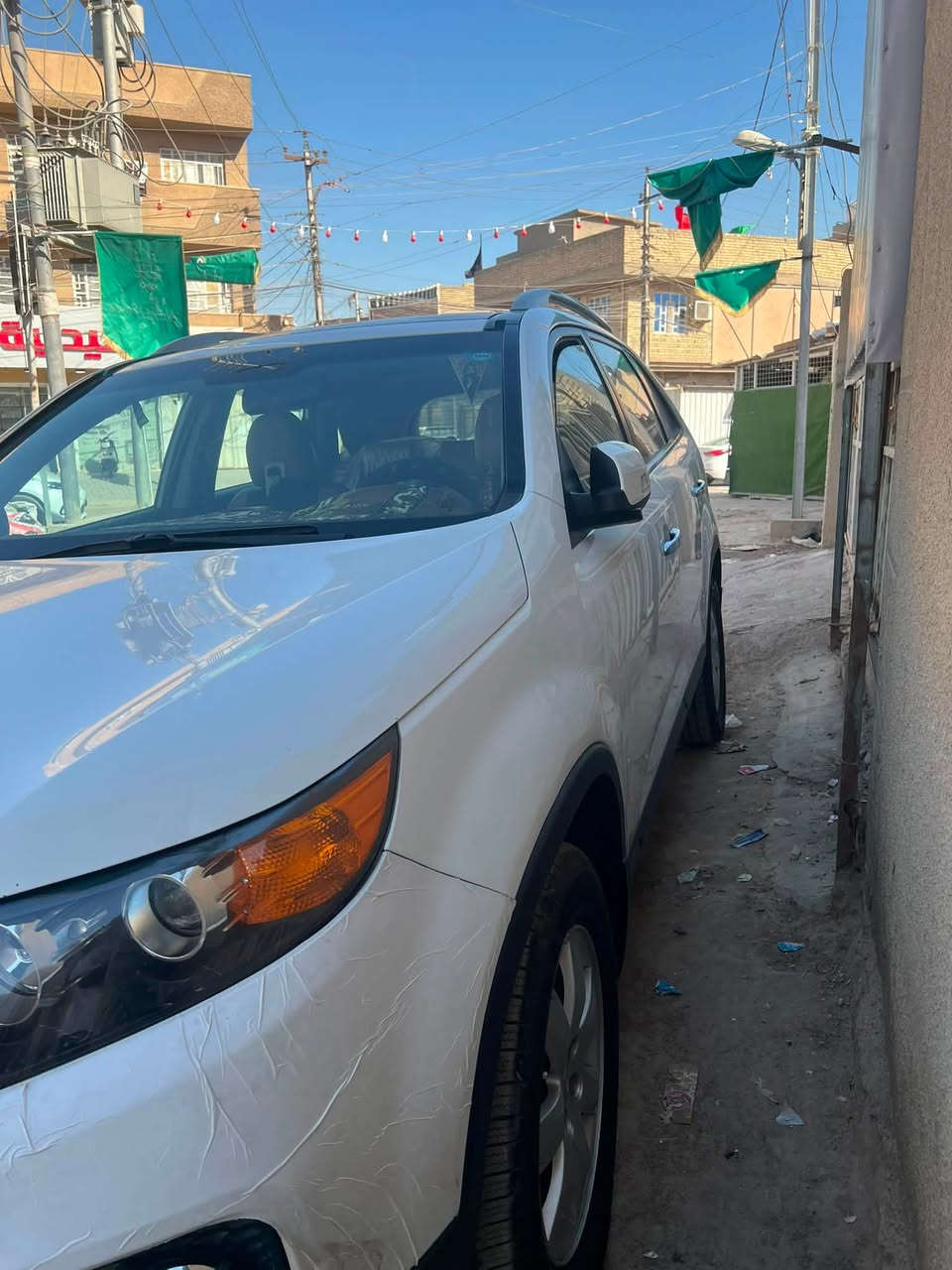 سلام عليكم كيا سورنتو للبيع فول مواصفات سقفف بانروما مري شفط سبعه راكب محرك 4سلندر بيه بارد كد شبر بل جاملغ وبل باب  ماشيه155سعر 170وبيهه مجال هاتف***********
