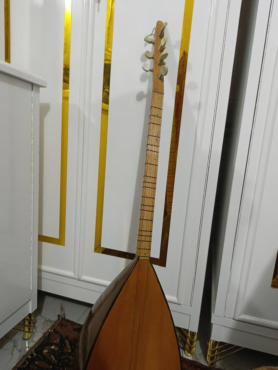 سلام عليكم عندي هاي طنبوره انبيع سعر 90,000 بمجال هذا رقمي. ***********‬‏  . ***********
