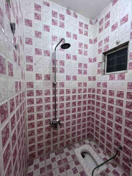 #مكتب_ابوسيف_للعقار_بيع_شراء_ايجار_تعقيب_هدم_تقييم
السلام عليكم 
يستمر مكتبنا بتوفير العروض الى زبائننا الكرام 
يعلن مكتبنا عن توفر مشتمل حديث مدخل واحد للبيع 

المساحة  (٥٠) متر 
الواجهة (٣) متر
 النزال (١٦،٥) متر 
يحتوي على ؛
الطابق الاول
كراج صغير واستقبال وحولي مطبخ وغرفة نوم وخدمات 
الطابق الثاني
غرفتين نوم وخدمات   

السعر (١٤٠) مليون وبي مجال بسيط

العنوان /الشعب@@@ التجار الثانية@@ مقابل جامعة الامام الكاظم@@@
للاستفسار زيارة مكتبنا الكائن في ألشعب شارع الاسواق المركزية مقابل جامعة الامام الكاظم  
او الاتصال على الأرقام التالية
ابو سيف الساعدي 
***********
***********
او التواصل عبر البرامج التالية؛
ماسنجر واتساب
