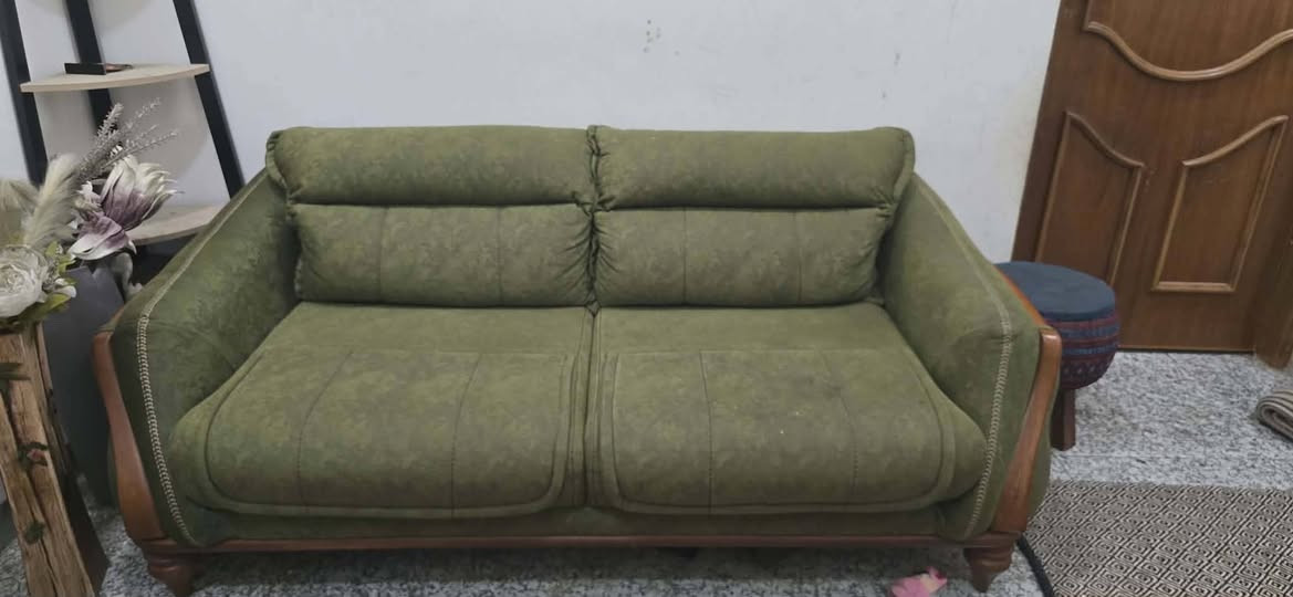 السلام عليكم ورحمة الله وبركاته غراض بيت للبيع غراض كامله الي يحب يتواصل على هذا الرقم***********
