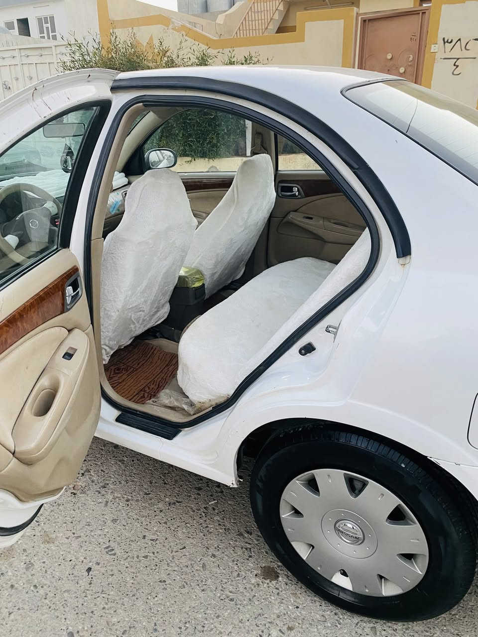 سەنی مزایدە کتاب مزایدەی لەگەلە سەیارەکە ساقە موسو براوە نیە هەمو گیانی مەزبوتە  گیرومە کینەی بە شەرتی ١٠٠ فیتەر(***********
