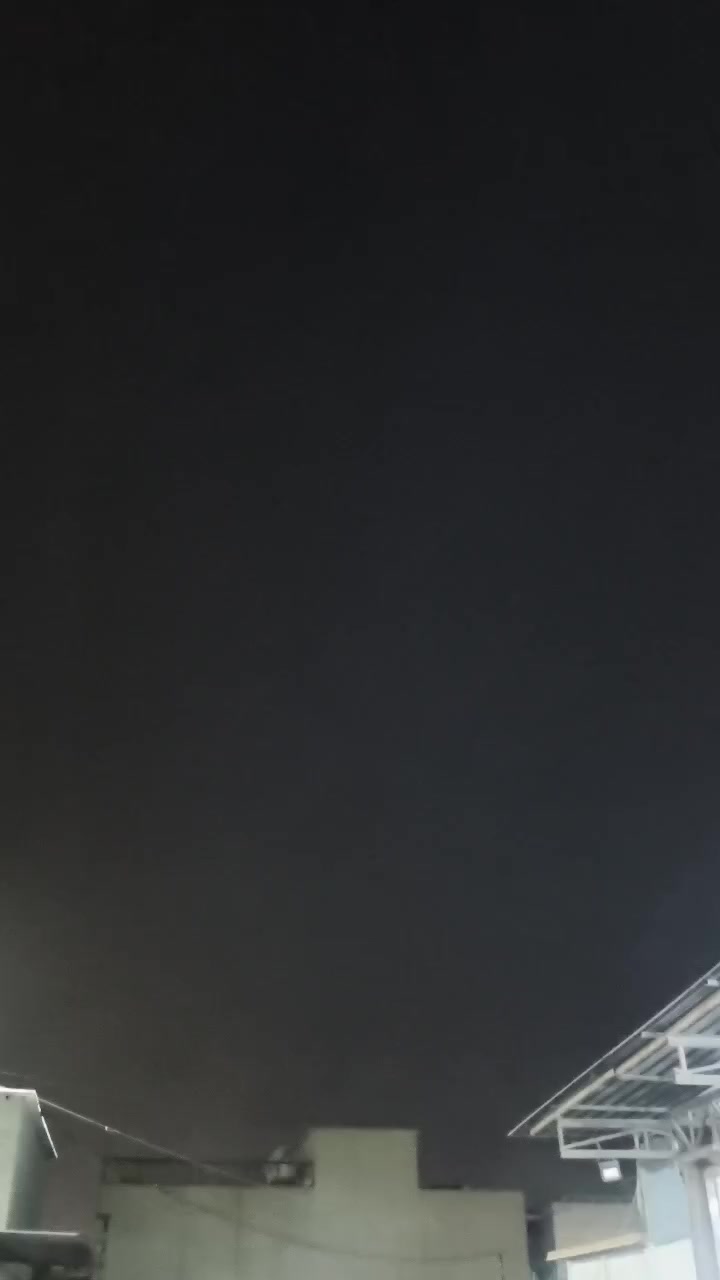 للبيع بارت عيتاني اصلي أربع غيار مكينه 125 ما مفتوح برغي من المكينه 
***********
