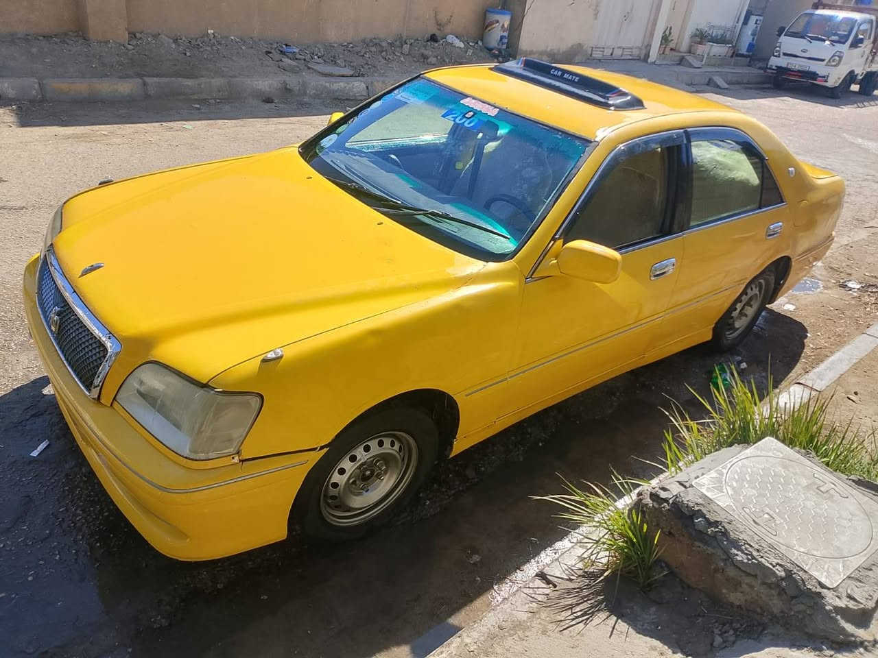 سلام عليكم يالله 
ادوات ادوات ملكه 2003 كفاله من لكصه
لسياره بيه تبخير فقط مابيها صوت ولكير شرط 
اشاير زنون جاهزه السياره دوشمه كشنات شاشه مري شفط 
السعر 35 وبيها مجال حق لجيه مكان السياره كربلاء ‏‪0773 204 8588‬‏
