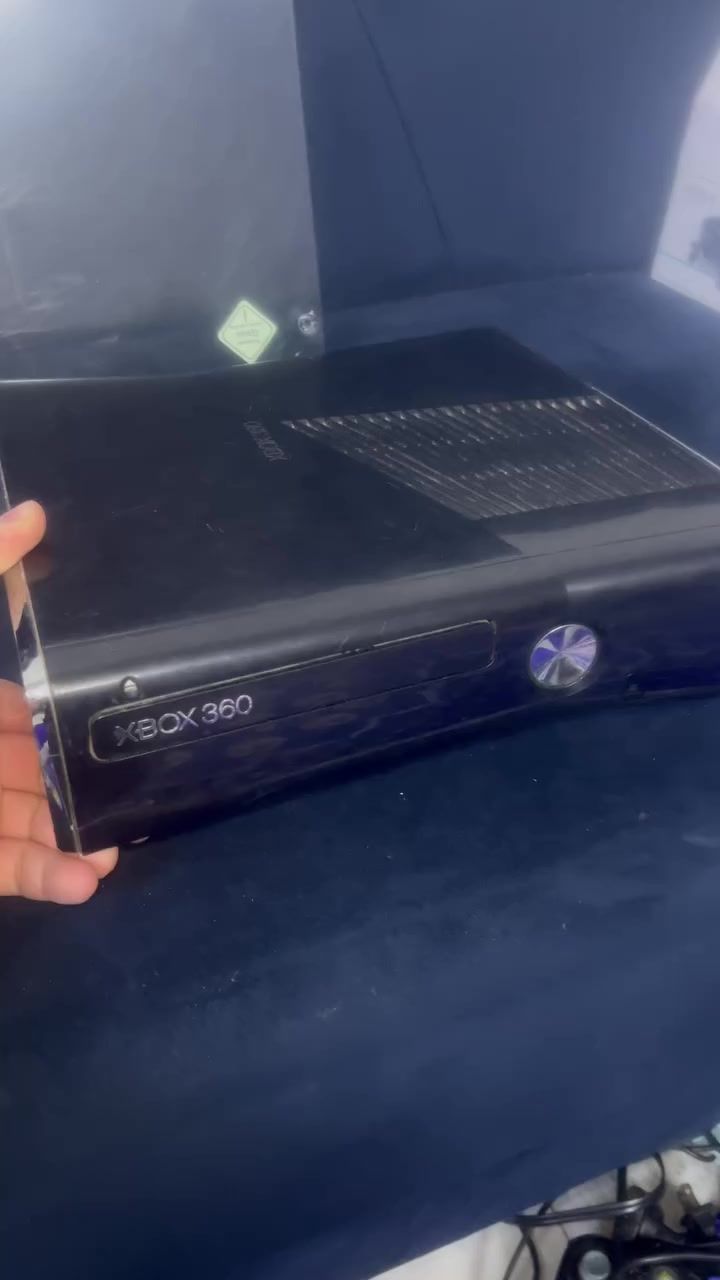 إكسبوكسات عدد ٢ واحد Xbox وان ويا جوستكات عدد ٢ والثاني
ويا جوستك واحد Xbox 360 سلم مهكر ذاكرة ٢٥٠ كيكا
الأجهزة بدون اقراص شغالات ومابيها اي مشاكل 
السعر ١٧٥ ثنيهن


**إذا كنت صاحب هذا الإعلان وتريد حذفه لأي سبب، رجاءا أرسل رسالة إلى الدعم الفني**