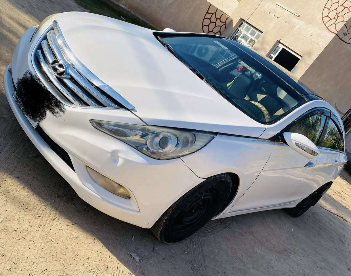 السلام عليكم للبيع سوناتا 2011سيارة خليجي اذا اكو مراوس اوبتما سيارة مصبوغه عام بيه ضرر جاملغ الخلفي  سيارة محرك بيه رواجز صوت بل محرك يروح و يرجع بس لا تبخير ولا تنقيص رقم أربيل تحويل تريد وكاله  السعر 80بيه مجال اتصل ***********
