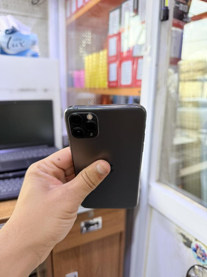 ايفون 11 برو ماكس بلادي
الـجـهـاز نظيف زلغ مابيه مكفول 
 انطيك ظمان اسبوع 
آلـــــون ؛  اسود فحمي
ذاكـــــره ؛ 256
نـظـافـــه؛  99
بـطـاريته؛  92 
نـمــوذج؛  M
جهاز كل شغال ومابيه اي خلل مكفول عل ظمان
مكاني البصرة 
***********
