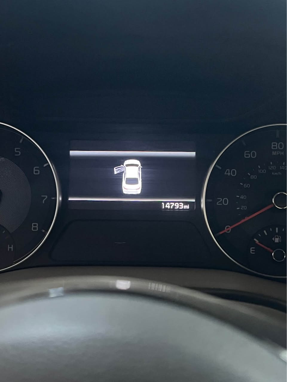 اسم السيارة و نوعها و موديل :كيا فورتي٢٠٢٣
سعر و مجال :135 مجال بسيط
غرامة :لا
عدد سلندر + المحرك حجم المحرك :٤ سلندر / ٢٠٠٠ دوش مرغوب 
عدد الممشة : 30 الف ميل 
مكينة مفتوحة : لا
الكير مفتوح :لا
المكينه بيها نفخ :لا
عدد قطعة الصبخ + امكنها :بوند فقط
تعديل بارد : لا يوجد 
الايربكات : ستيرن فقط
الشاصي و الدواخل :سليمة
رقم الشاصي  : 3KPF24ADOPE551852
السيارة مكفولة من الدعامية للدعامية 
تحويل او وكالة :نعم
عنوان : دهوك 
تبديل : لا يوجد 
قسط : لا يوجد
رقم الهاتف :0️⃣7️⃣5️⃣0️⃣8️⃣5️⃣0️⃣8️⃣4️⃣8️⃣8️⃣

https://www.tiktok.com/@yahya_cars?_r=1&_t=ZS-93eAGdv2V3o دهوك, العراق


**إذا كنت صاحب هذا الإعلان وتريد حذفه لأي سبب، رجاءا أرسل رسالة إلى الدعم الفني**