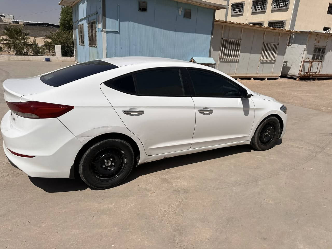 النترا 17 خليجي محرك 2000
رقم اربيل بأسم الشركة
بيه صبغ ربع باب السايق
هذة حادثه وبدلت البنيد
والبنيد البلادي موجود ويتصلح
وسحب قليل بالحوض 
ايرباك دشبول وستيرن
الكمبريسر بي ضعف
فابريتر جديدة
سيارة ليبل واحد عدا البنيد مبدل 
كير ومحرك خير من الله
حداديه
لايت زنون
السعر 115 وبيهه مجال
البصرة 
***********
