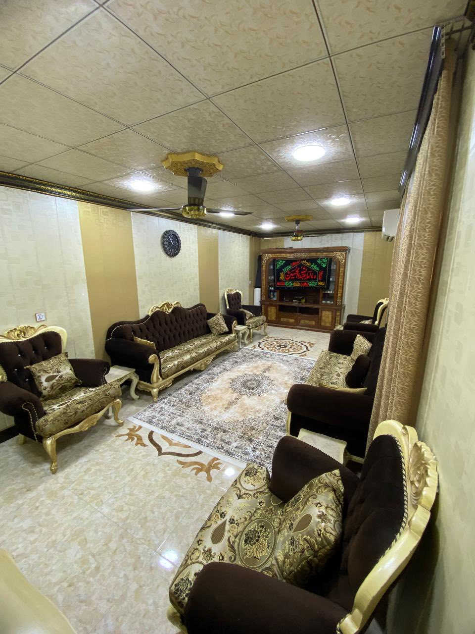 🏠 #دار_للبيع 📍 #الموقع : الديوانية – الاسكان
مقابل المعهد الفني (فرعي) وقريب من الشارع العام

📐 #المساحة : 216متر
📑 #الطابو : صرف

✅ كافة الخدمات متوفرة
✔️ تبليط
✔️ مجاري
✔️ موقع مميز وقريب من الشارع العام

🏠 #تفاصيل_الدار
🔹 البناء : اساس كونكريت وسقف عكادة
🔹 الدار طابقين

🔸 الطابق الاول :
▪️ غرفتين
▪️ صالة
▪️ استقبال
▪️ مطبخ
▪️ صحيات داخلية وخارجية
▪️ كراج سيارة

🔸 الطابق الثاني :
▪️ غرفتين
▪️ صالة
~~~~~~~~~~~~~
#متابعة_الصفحة
#نستقبل_جميع_عروضكم
———————————————————
🔺#للاستفسار الاتصال ع الارقام
 ارشد ***********📲 
 حسن *********** 📲  
او مراسله واتساب http://wa.me/+964*********** 📲  
—————————————————————
او زيارة مكتبنا من الساعة 3 الظهر الى 8 مساء
🔺مكتب دره المشرق للاستثمار والتطوير العقاري 
🔺العنوان:-حي الجزائر الشارع العام قرب مأكولات تشرين
