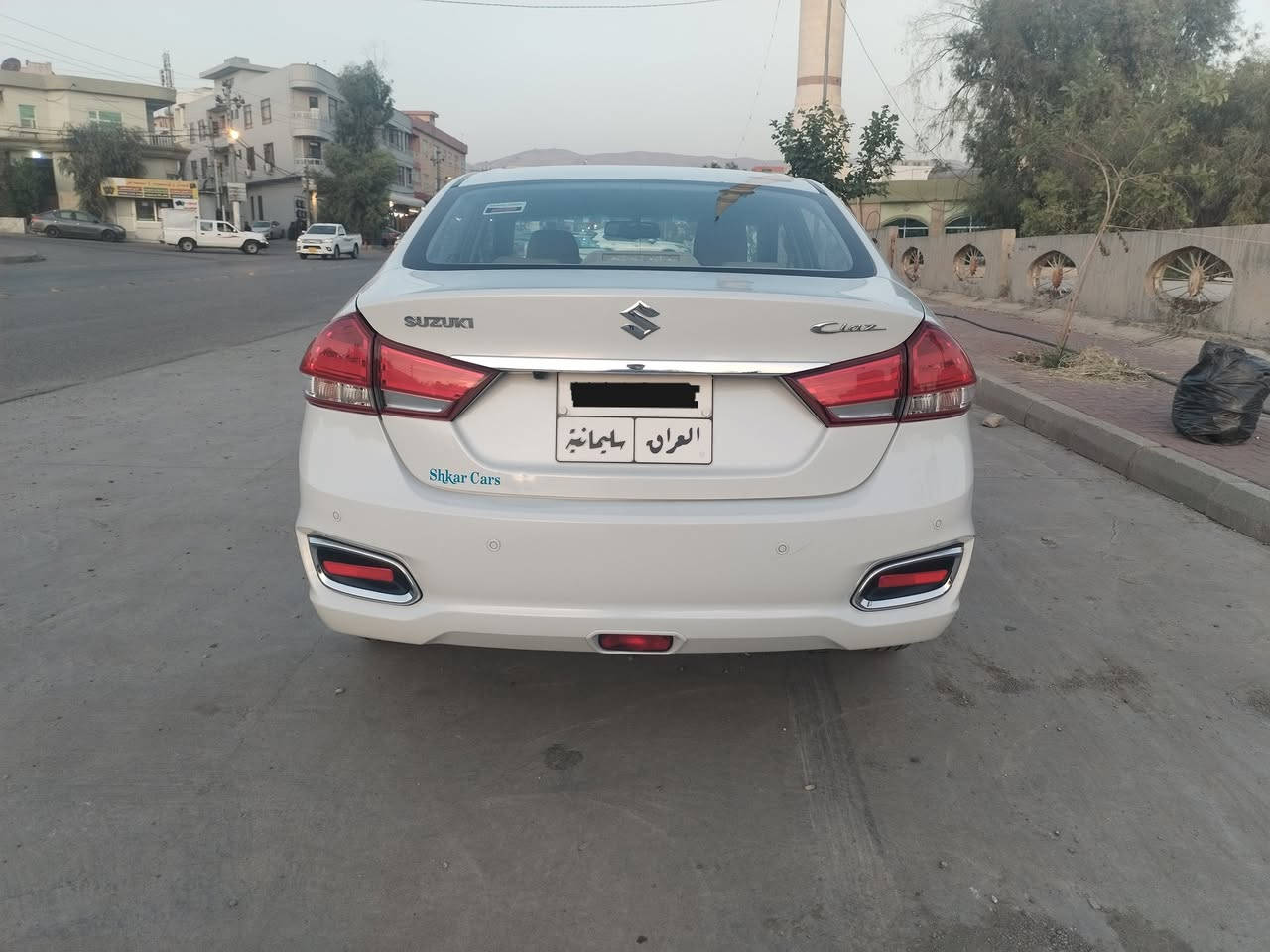 سازوكي سياز موديل 2019 
مواصفات 
بصمه
كامرا خلفيه 
حساسات خلفيه 
تحديد سرعه 
حساست تاير
مكينه و كير مكفول 
رقم سلمانية     سعر95$ و بيها مجال 
***********
