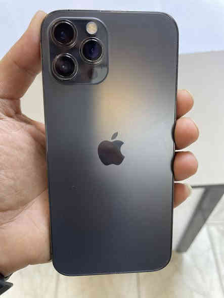 للبيع ايفون 12برو ماكس دبل شريحه ذاكره ٢٥٦ بطاريه ١٠٠ مبدله وشاشه هم مبدله وبصمه الوجه مشكله ومكاني كربلاء السعر ٣٢٠ الف ***********
