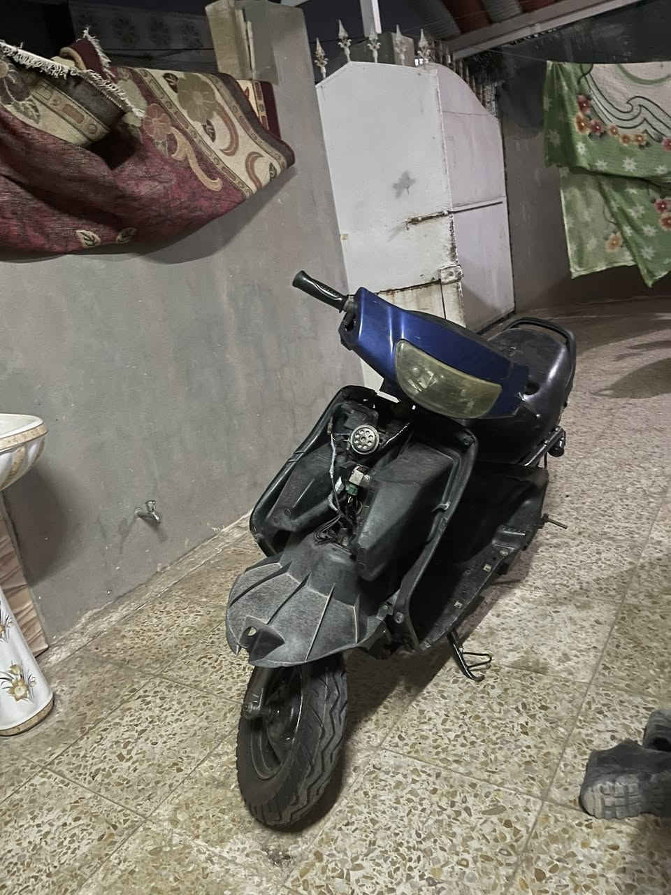 سلام عليكم فراشه شوفت عيني تخبل كله شغاله نقصه باتري وتشتغل سلف  نص هندر تشتغل وتعال وفحص سعره 225 وبيه مجال  رقمي ***********
