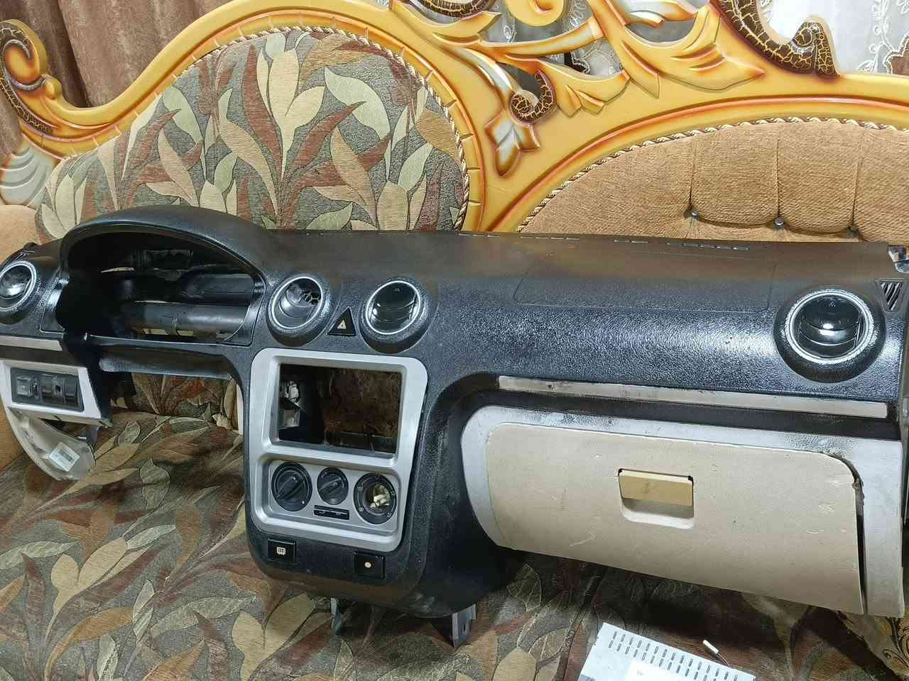 يالله سلام عليكم دشبول ck للبيع نضيف او هاي الصور كدامكم نضيف مكاني ديالئ الغالبيه باقي تفاصيل خاص او اتصل عل رقمم عيني ‏‪***********‬‏
