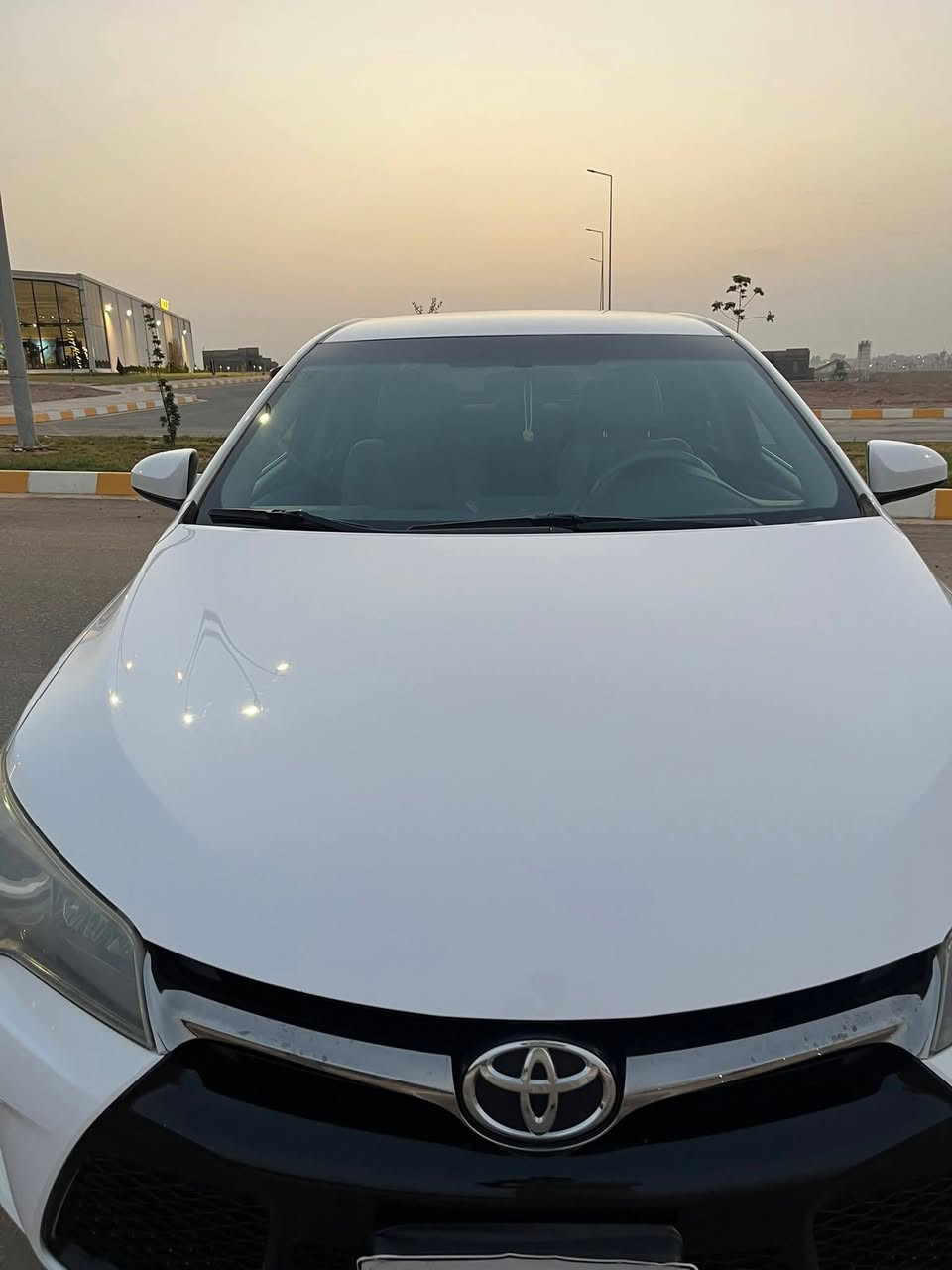 كامري ابيض se وارد امريكي كلين تايتل
هزه جديده 

سنويه جديده 

بسمي شرط تحويل نفس اليوم 
 
داخل لونين
ماشيه ١١٨
تحكم ستين 
تثبيت سرعه

*********** وتساب
