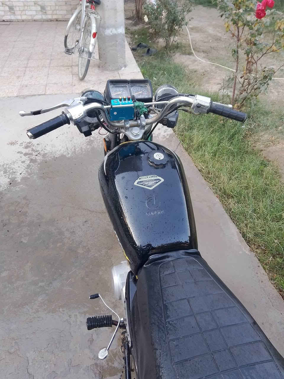 سلام عليكم دراجه لبيع. نضيفه كامله.  هاذا رقم*********** شراي بي خير ويدلل. خاص مفتوح
