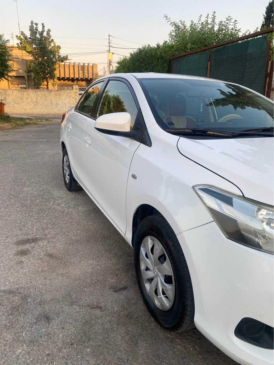 يارس ٢٠١٧
بؤ فروشتن له هه وليرم
٣ پارچه سبوخه بي ژؤري 
ژوري نيتي 
گير مه كينه ته بريد به شه رت  
 هه مو شتيك به شه رت سياره زور خاوينو جوانه 
سحري 98وه ره قه 
زور پاكو خاوينو توندو توله له سفره وه يه ك ده سته 
*********** أربيل, العراق
