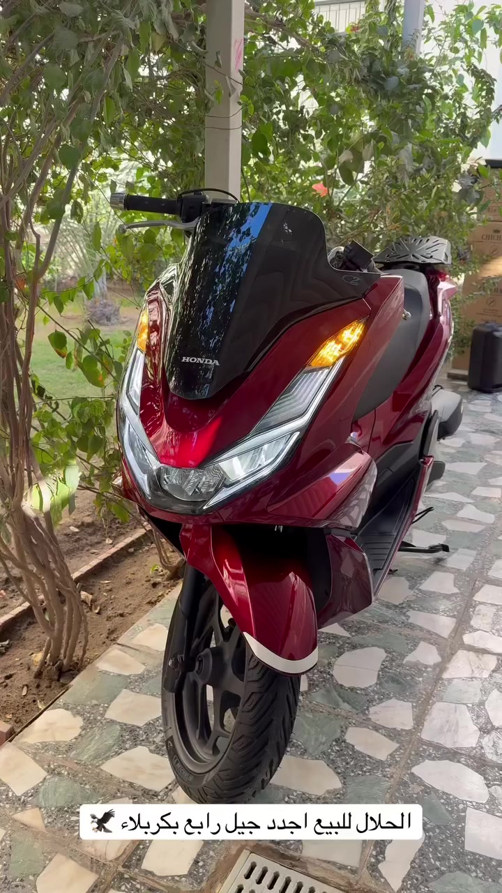 سلام عليكم للبيع فقط جيل رابع ياباني زيرو لون دم الغزال (ماروني )حديده حيل الدراجه والفديو هوه يسولف للستفسار خاص او على الرقم التالي ***********
