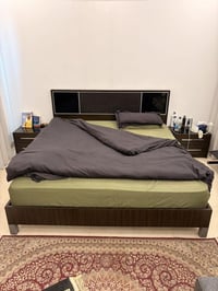 غرفة نوم للبيع ٦ قطع تركية المنشأ من العالمية للاثاث بسعر750 الف دينار...