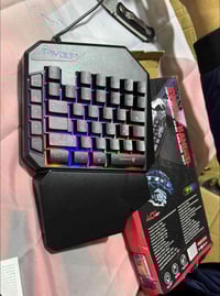 إكسسوارات إلكترونيات • توصيل