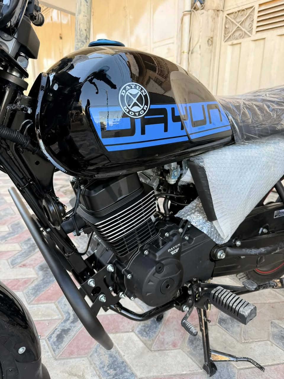 للبيع دايوان قبل 5 ايام طالع من المعرض بعده لوك 2025 السعر اتصل عل رقم ***********
