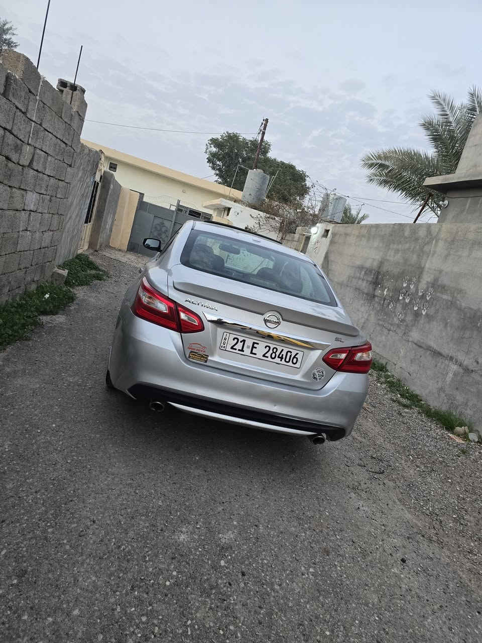 السلام عليكم نيسان التيما 2016 ايس L فول فول موصفات فتحه سقف كشنات جلد تدفه كشنات رداردات فول لل اخير بيهه قطعتين صبغ جامرلغ وبنيد بدون داوخل تشغيل عن بعد صدر امامي خلفي تخم تايرات جديد شرط تحويل او وكاله سنويه هزه وفحص جديد مكان السياره ديالى جلولاء لل بيع او مراوس السعر 125 بيهه مجال ان شاء الله {***********}
