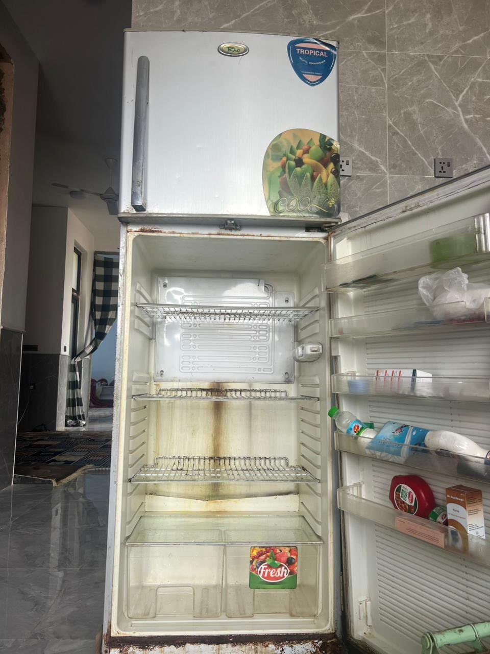 ثلاجة للبيع نظيفة وماطور فول وتبريده قوي السعر ١٠٠ الف العنوان شارع ٨٠ خلف دائرة كهرباء محيزم


**إذا كنت صاحب هذا الإعلان وتريد حذفه لأي سبب، رجاءا أرسل رسالة إلى الدعم الفني**