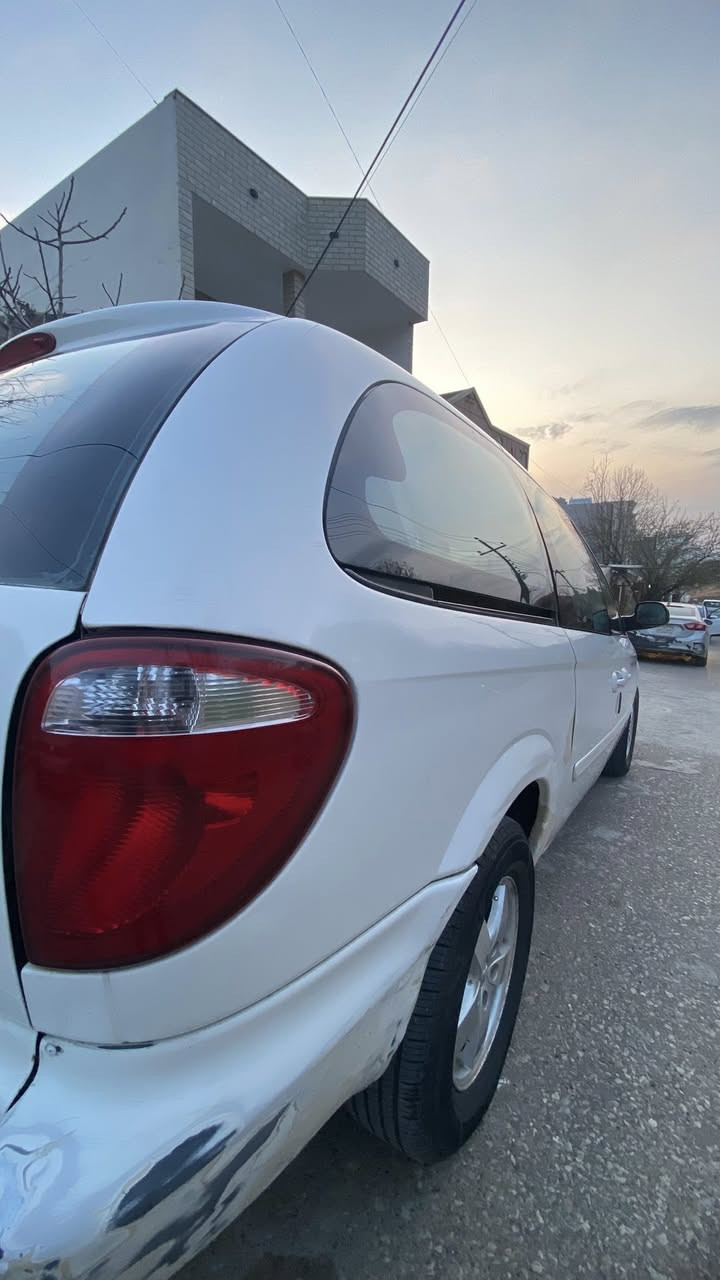 دوج كراند كرفان طويلة SXT فول مواصفات مكينة 3800 كشنات بلع ابواب و جنطة شفط ستيرين وپدل بريك كهربائي مري كهربائية سيباية بلاديه كامرة وشاشه ايباد طخم اطارات جديد عداد الممشى 162000 وقابل لزيادة مكفولة من اي حادث فقط تصليحات ذيول الجاملغات الخلفية مقدار 4 اصابع او اقل اثر صدا مكينة وكير وكهربائيات كفالة تبريد شغال. محتاج بس صبغ دعاميات لجمالية بدون اي كسر . رقم بغداد جديد وسنوية ل 29 بأسمنه السعر 85 ومجال شي بسيط لشراي وشرط التحويل ثاني يوم اي استفسار ع رقم *********** ابو محمد
