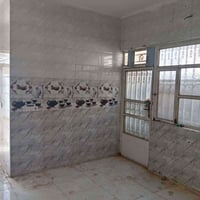 بيت للبيع المساحة100م بناء جديدة على طريق السنيه بحي الامين للاستفسار ...