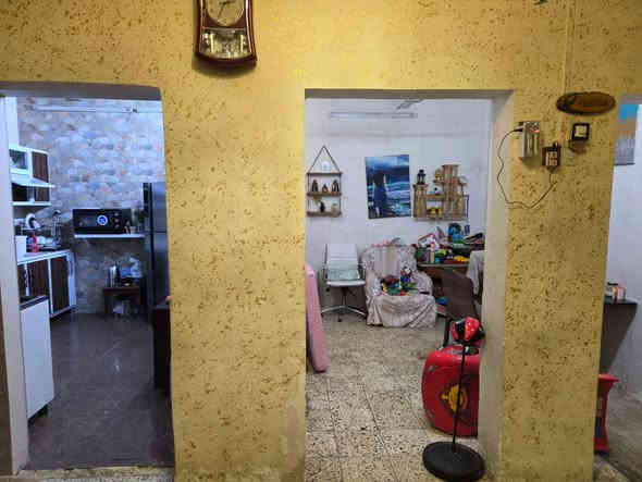 السلام عليكم...دار للبيع في الكاضميه  خلف... المستشفى الكاظميه الاهلي داخل الفرع ..... مساحه ١٢٠م .. سعر المتر 4,000,000 وبي مجال للاستفسار الاتصال على هذا الرقم ***********
