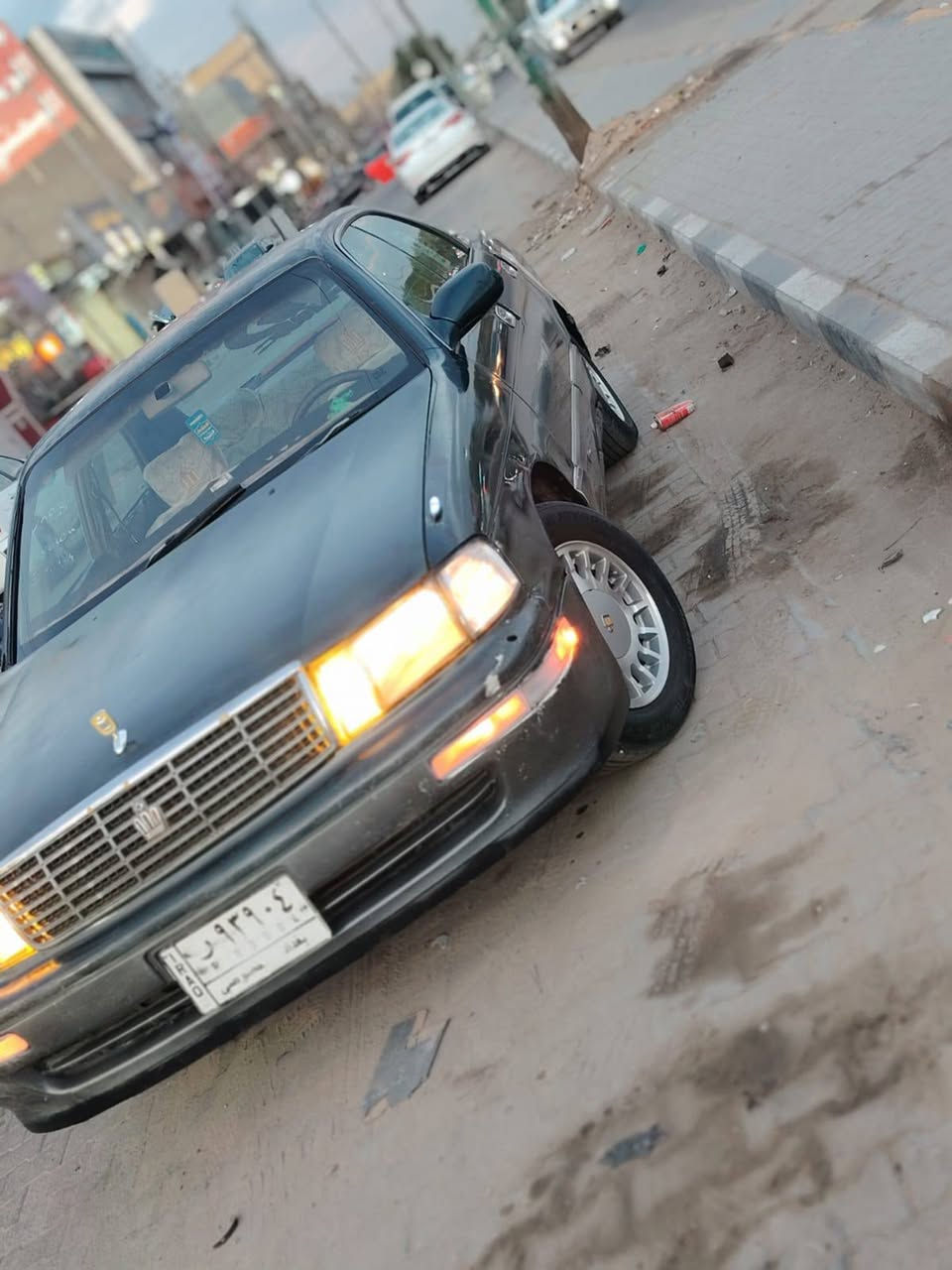 بطه شوف العين سياره جاهزه وبلاديه كشره كلش نضيف حداديه من طول الطول كهربائيات تخم تايرات ستوني شادهن دواخله جدد سياره مكفوله من الكصه ونقل جثه شرط واي ضربه مابيه رقمه بغداد مكاني نجف حي السواق مقابل حي الحرفين تحب تتواصل وياي موجود وتساب فقط *********** سعره 45 وبيه مجال قليل
