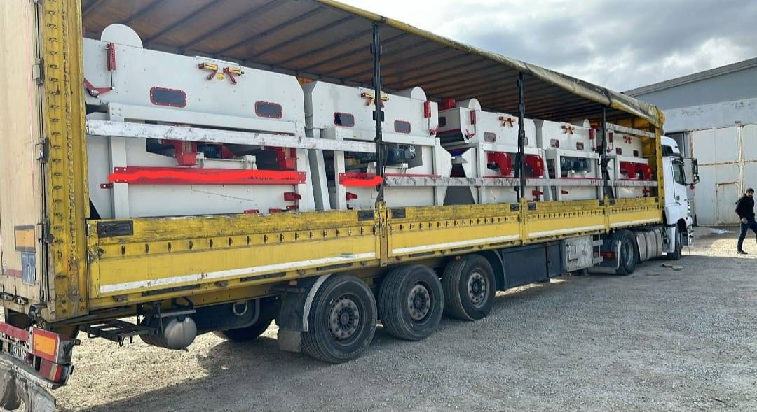 🔸تعلن شركة 🛑وهج التاج 🛑
🔸عن وصول ⚡الهزاز السوبر ⚡
🔸منشأ تركي 🇹🇷 درجة اولى✅
🔸هزاز معروف❗ بأمكانيته الجبارة⚒️
🔸 طاقة الانتاج من 15الى20 🟡طن بالساعة 🕐
🔸والكمية كبيرة 
🔸 نستطيع تجهيز جميع معامل⚙️ الغربلة في جميع المحافظات 
🔸والاسعار تنافسية وخاصة للشركات 🛑الاهلية والحكومية✅
🔸معاملنا معروفة بأدائها الممتاز في جميع المحافظات 
🔸للاستفسار والحجز 

📞***********
📞***********
