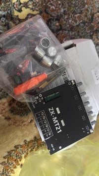 مضخم صوت قيم واخذ راسلني عل رقم 07700268591