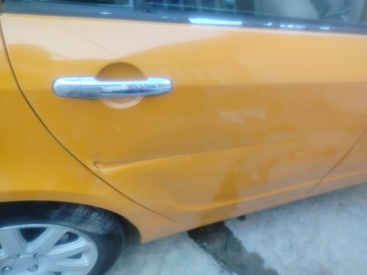 جيل موبل موديل ٢٠١٢ رقم بغداد مصفره هيئة وغرامات سنوية ٢٠٣١ شرط گير محرك بلادي لأ صرف لابخارتبريد ثلج مشروع وطني اتريد تحويل من بغداد بكيفك تريد من كركوك بكيفك نفس اليوم مشيتها ناعمة سعرها قفل ٣٥ ورقة مكان السيارة كركوك هاتف ***********
