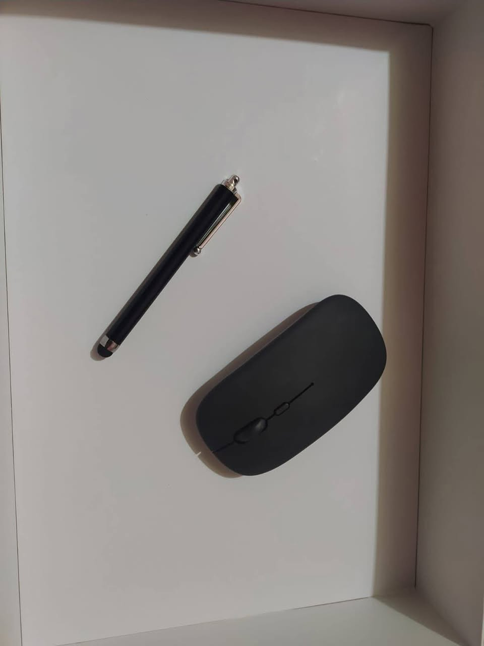 ايباد حجم كبير شاشه طول 31 عرض 20 سم
جميع ملحقاته كيبورد ماوس قلم شاحنه تايبسي وكفر 
لمس خفيف وسلس
شغال مابي شي
اسمهT65
ذاكره 128
السعر 160 وبي مجال 
بغداد حي العامل 
***********
