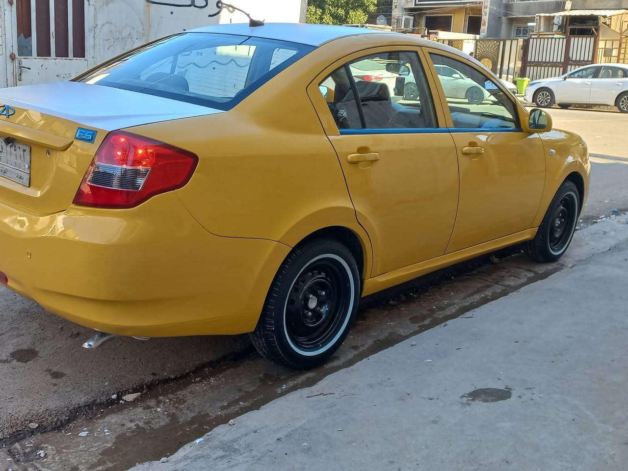 شيري ٢٠١٤ مكفوله من كلشي محور مكينة وكير كورلا نحله ١٨٠٠ تبريد تدفه شغال تخم تاير جديد صدر خلفي امامي جديد بصمه ريمونت تشغيل عن بعد السعر ٤٨ رقم بغداد الماني تحويل مباشر مكاني بغداد الشعب ***********
