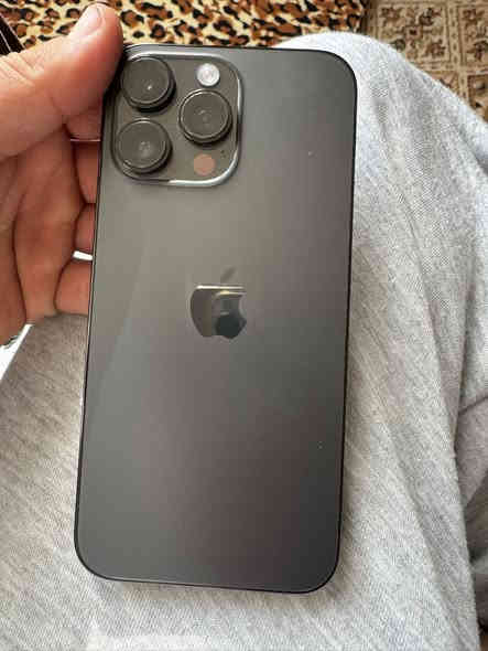 ”    ***********  كرتونه كيبل وسماعه.  نظيف. ما مفتوح
