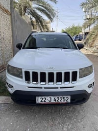 جيب كومبارس٢٠١٦ الشكل المرغوب للبيع  السعر جداً مناسب التواصل على الرق...