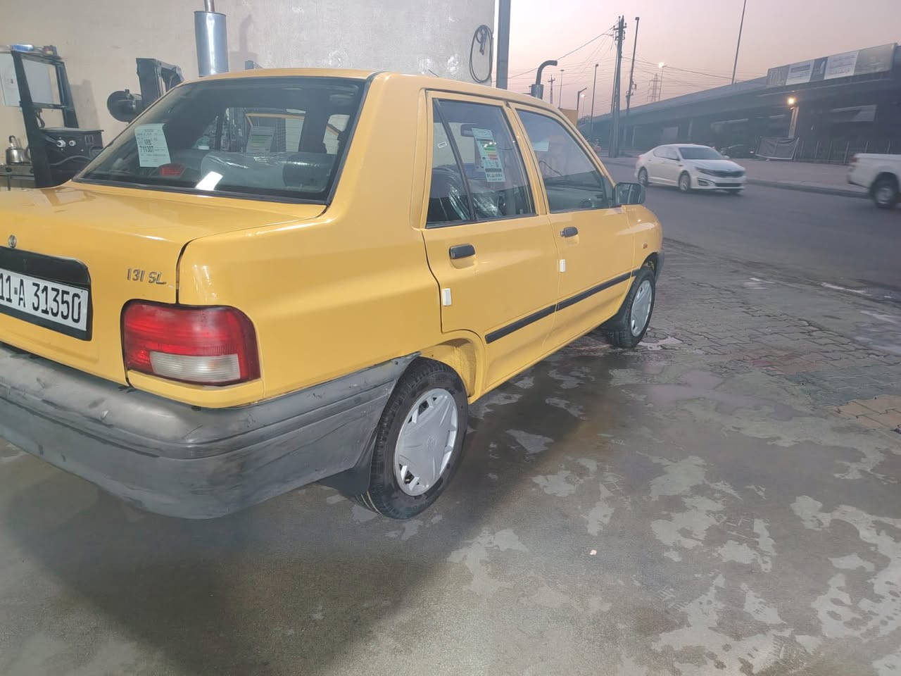 السلام عليكم سايبا 2015سيارة كاملة اي نقص مابيها السيارة لاضربة ولا صبغ رقم دولي مكاني بغداد الحرية السعر 39 رقم ***********
