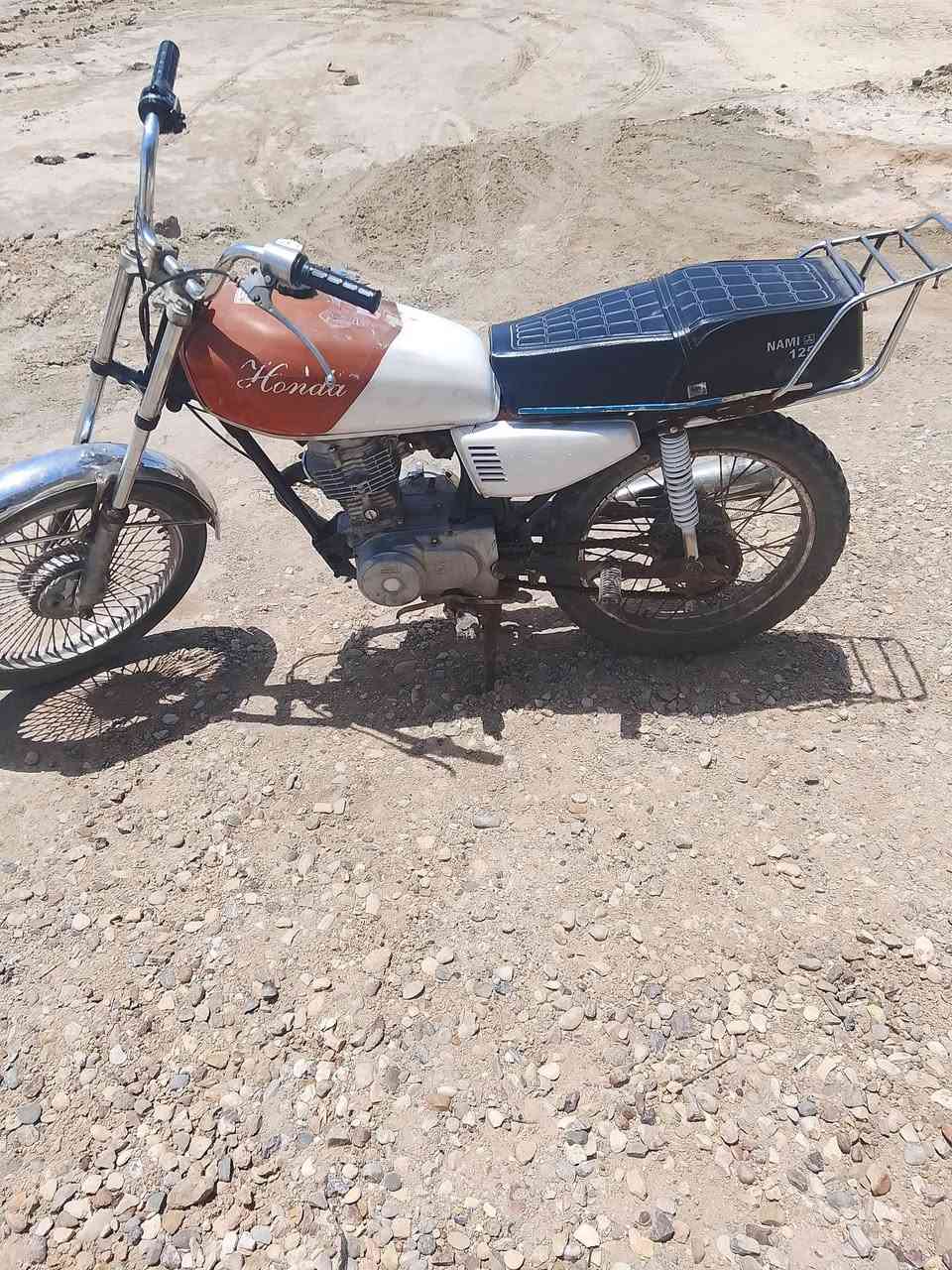 السلام عليكم دراجه نامه للبيع سعرها 225 وبيها مجال الشراي يتصل علئ هاذه الرقم ***********
