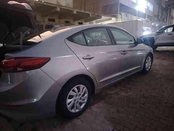 سلام عليكم النتره موديل 2017 سنويه جديده هزه جديده تحويل مباشر ظرهه فقط قبق جنطه سياره بدون دواخل السونر مرفوق  الصبغ البيهه جماليه بدون حادث اليبل واحد عده الصندوك بجم كبس صدر كله جديد كير مكينه شرط مكاني جميله سعرهه 112 ممتواجد عل نت خابر ***********
