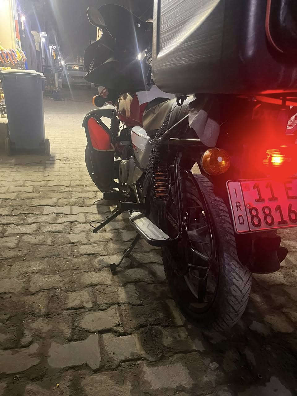 السلام عليكم موديل 23
عنواني بغداد ***********
