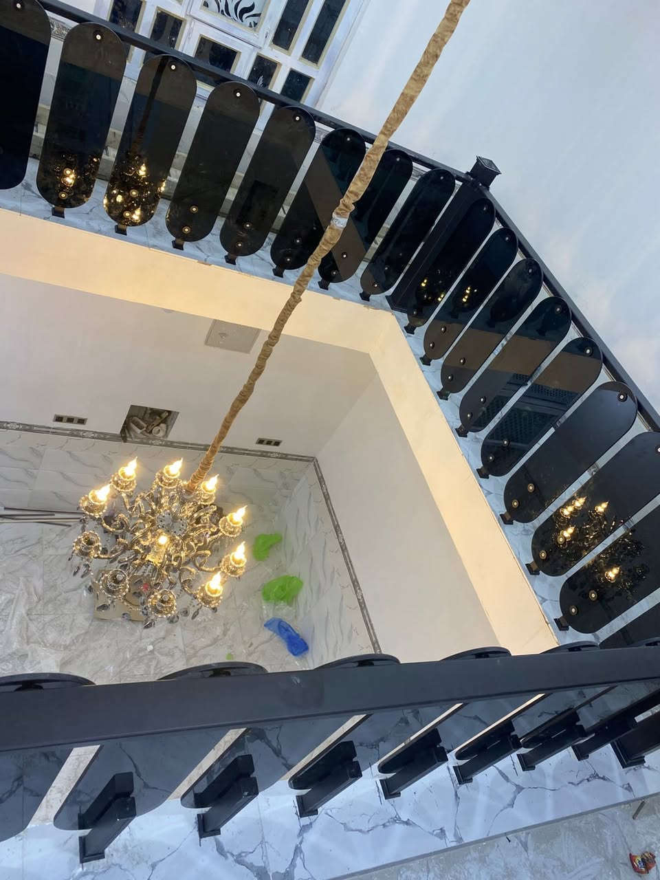 شركة البراء 

 ابواب المنيوم ثقيل مع روك بنل 10ملم تركي
وشبابيك S55 سراي تركي
 
#اقساط بسعر النقد لحاملي ماستر رافدين

نقدم لكم أرقى خدمات ( الألمنيوم والحديد ) بجودة استثنائية وتصاميم تناسب جميع الاحتياجات السكنية والتجارية. نجمع بين المتانة، الأمان، والأناقة العصرية لنضمن لك حلولاً متكاملة تلبي كل تطلعاتك.

🔹 تجهيز منزل كامل بأحدث أعمال الألمنيوم والحديد وال .PVC

🔹 شبابيك، أبواب، محجرات، ومطابخ مخصصة.
🔹 مواد ذات مناشئ عالمية.
🔹 تنفيذ سريع بأعلى مستويات الدقة.
🔹 خامات من ارقى الانواع وضمان على جميع الأعمال.
🔹 شبابيك ألمنيوم سراي التركي بأحدث المواصفات، مقاومة للعوامل الجوية، مع عزل حراري وصوتي مثالي.
🔹 أبواب رئيسية وداخلية بأشكال عصرية توفر الأمان والفخامة لمنزلك.
🔹 محجرات سلالم وبلكونات بأحدث التصاميم، تجمع بين الأناقة والجودة.
🔹 مطابخ ألمنيوم و( HDF ) مخصصة بتصميم حديث يناسب جميع المساحات والأنماط العصرية.
🔹 واجهات زجاجية (Curtain Wall) تضفي لمسة معمارية متميزة للمباني الحديثة.
🔹 زجاج مسكرت وعاكس يمنح الخصوصية مع تصميم أنيق وعصري.

📍العنوان / الرمادي -شارع المحكمة -قرب مجسر الزيوت.

للاتصال&واتساب
***********
***********
***********

#اقساط بسعر النقد  ⛳️

💬 تواصل معنا الآن وابدأ رحلتك نحو تصميم عصري بأعلى معايير الجودة! 🚀
