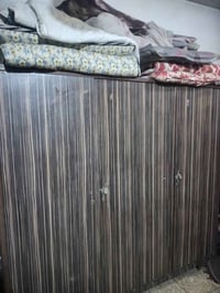 كنتور للبيع مع زاوية ملابس وكوميدي عدد اثنين صغير الاستفسار ‏‪0775 625...