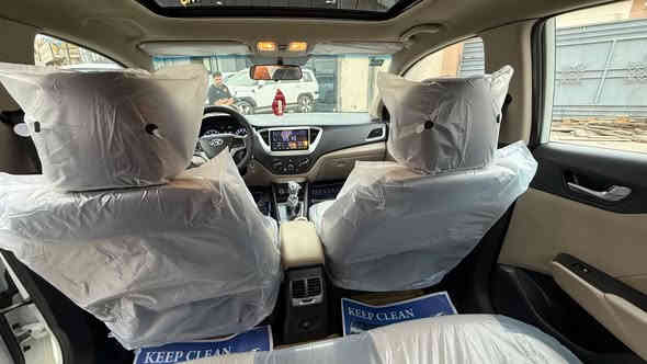 اكسنت موديل 2019 خليجي 
محرك 1.6 
المسافه المقطوعه 140 km
ويل كب 16
مري شفط 
اشاير مري
فتحه سقف
كشافات جانبيه 
لد نهاري 
تدفئه تبريد 
شاشه 
تحكم ستيرن 
من اخذتها بيها بابين الخلفيات بارد 
والبنيد مبدل بلادي  

السعر 128
وبيها مجال 
 للاستفسار اكثر على الرقم 
*********** 
غير متواجد على الفيس
