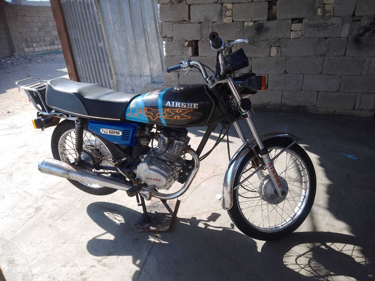 دراجه ارشا للبيع اوراق موديل 20 طالعه ب 21 كفاله نضيفه كلش ما مفتوحه السعر 850 بيه مجال حك الجيه عنواني بالزبير اتصال   ***********
واتساب ***********
