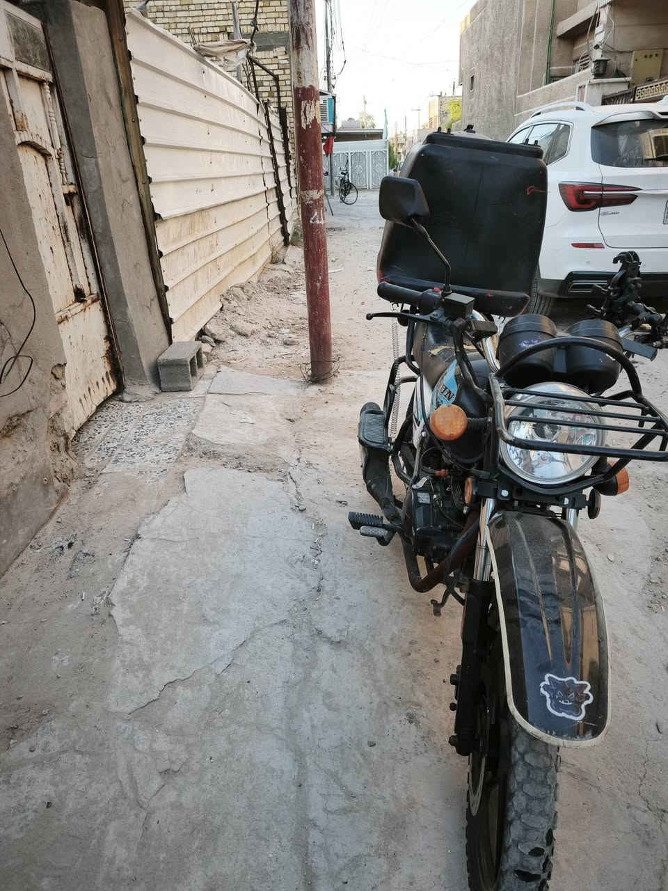 السلام عليكم دايوان جبلي للبيع موديل 22 دراجه نضيفه ومانقصهه اي شي مكاني بغداد الشعب اوراق سكنر سعر مليون وبيهه مجال 
***********
